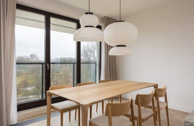 Miete einer modernen 4-Zimmer-Wohnung, 109 m², Stadtteil Praga-Południe, Warschau, Polen
